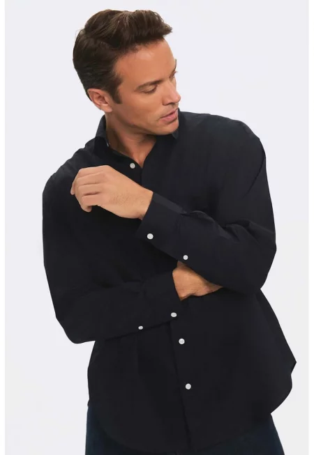 Уголемена риза с дълги ръкави