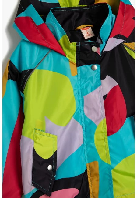 Яке с качулка и абстрактна шарка