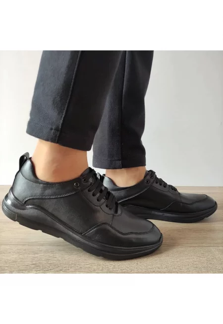 128 Ежедневни мъжки обувки черни - черни