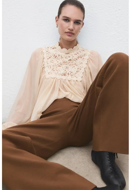 Фино плетен панталон с широк крачол