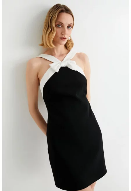 Къса рокля с панделка - Черен
