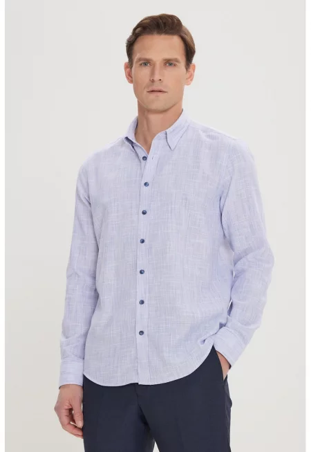 Памучна риза по тялото