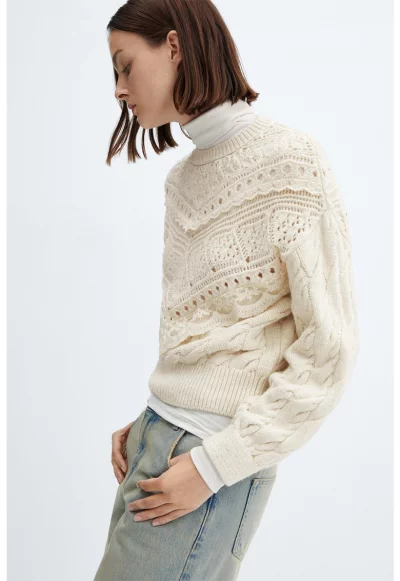 Пуловер Misa с овално деколте