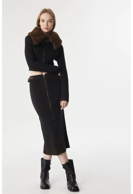 Рипсена пола с цип - Черен