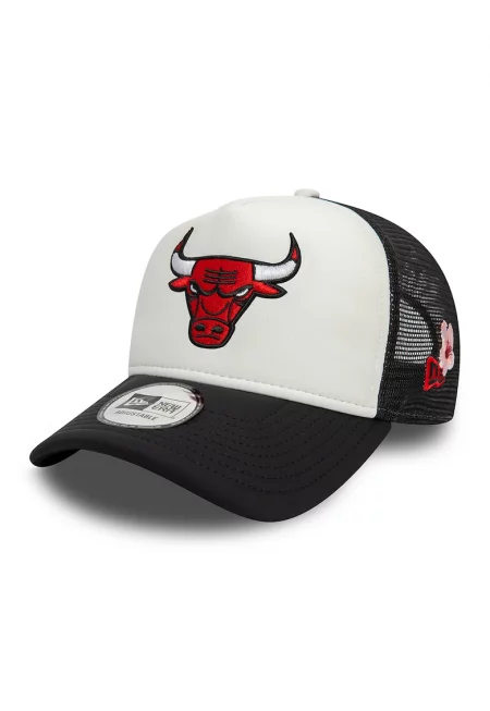 Шапка с апликация Chicago Bulls