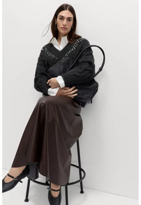 Шпиц пуловер с плетка осморка