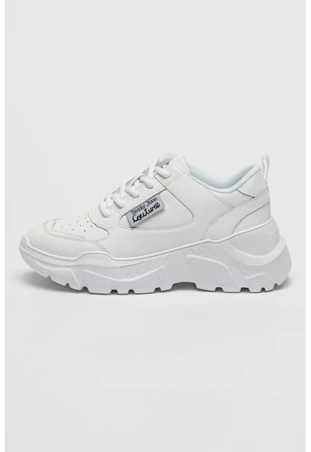 Скосени кожени спортни обувки с еко кожа - Бял