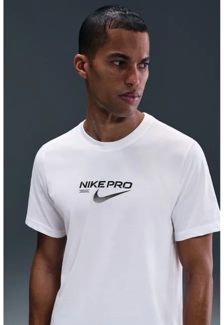 Спортна тениска с Dri-FIT