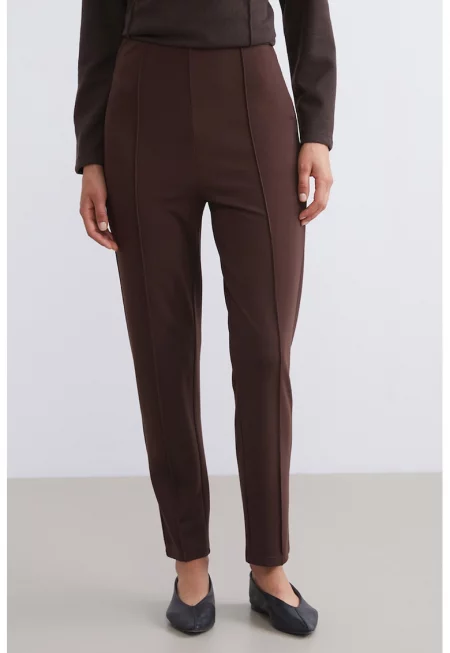 Стандартен панталон