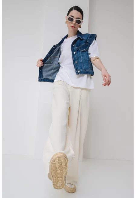 Елек от деним с джобове