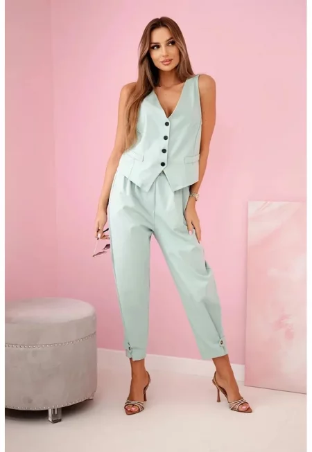 Комплект елек и панталон с плисета -