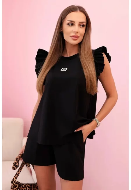Комплект от блуза с къс ръкав и волани и къси панталони - Един размер