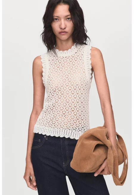 Пуловер без ръкави с едра плетка