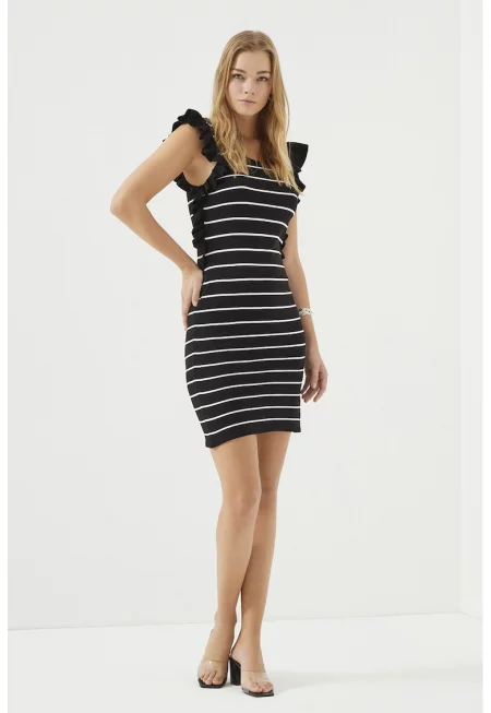 Раирана рокля с набирания - Бял/Черен