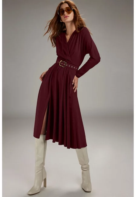 Разкроена рокля с шпиц и колан