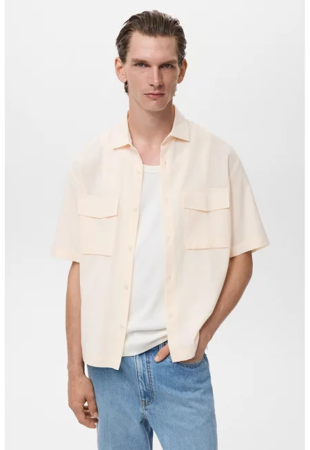 Риза с къси ръкави и два джоба отпред