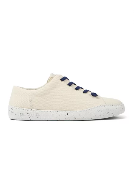 Спортни обувки от мрежа с детайли на лого