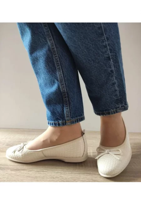 Дамски перфорирани ежедневни обувки  60005B 52-O Cream Croco - Cream