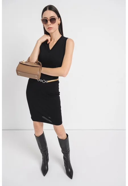 Къса рокля по тялото с шпиц - Черен