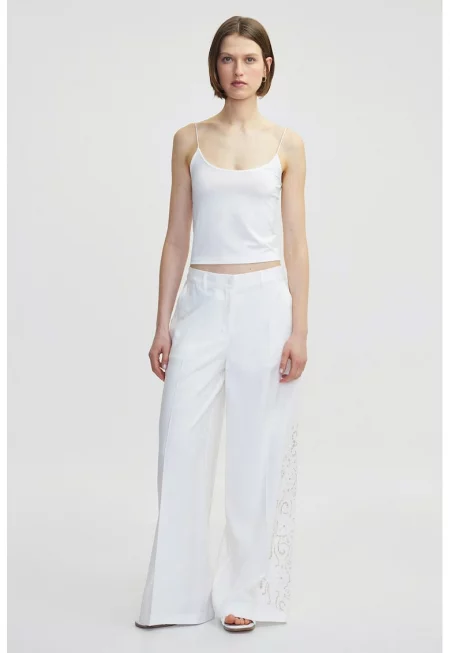 Разкроен панталон с перфорации - Мръснобял