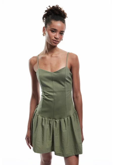 Разкроена рокля