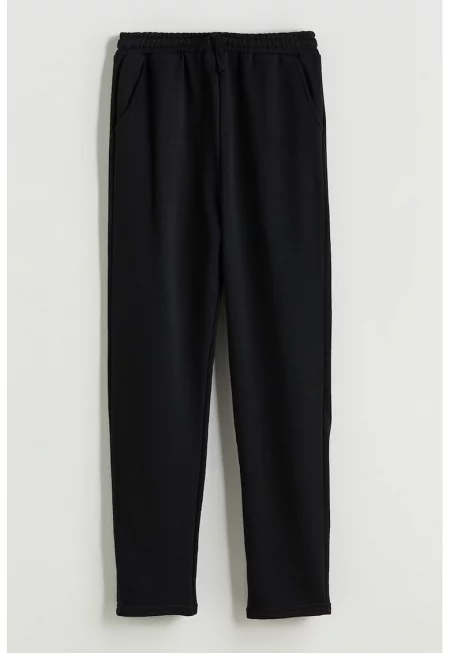 Скосен спортен панталон с връзка