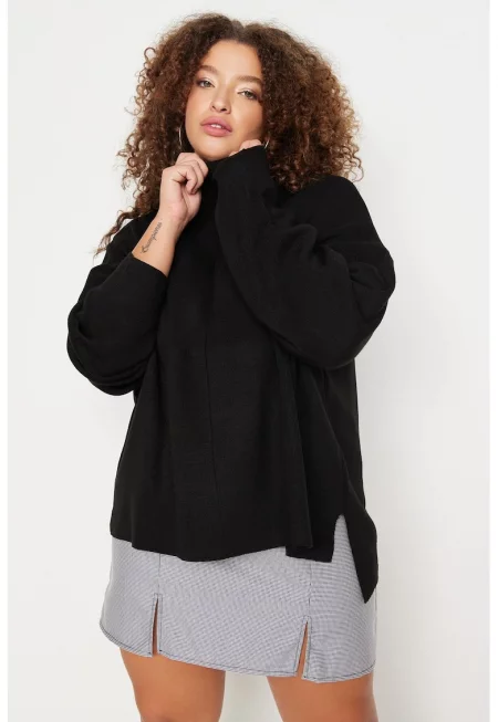 Свободен пуловер с асиметрично деколте Plus Size