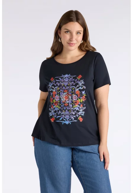 Тениска с графична шарка