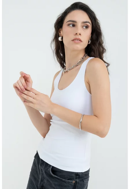 Топ с овално деколте - Слонова кост