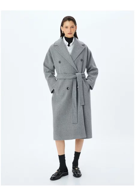 Уголемено палто