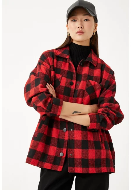 Уголемено яке тип риза с капси