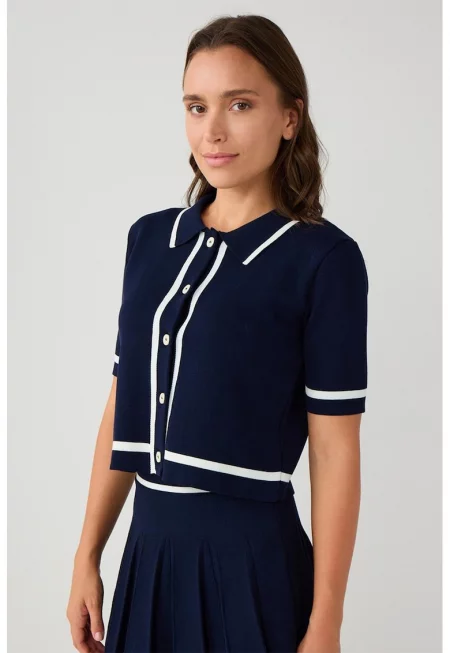 Жилетка с къси ръкави и копчета - Бял/Тъмносин