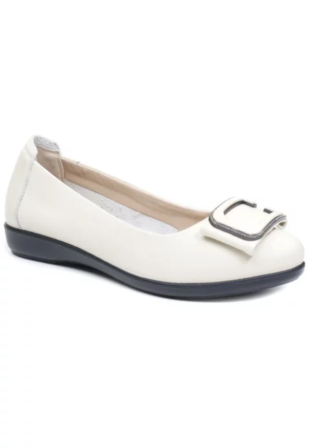 Дамски балетни обувки 230530 кремав