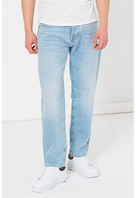 Дънки със стандартна кройка - Светлосин