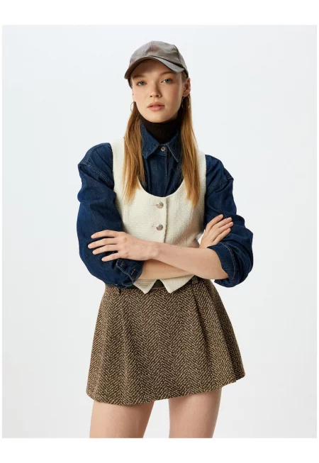 Къс елек с копчета