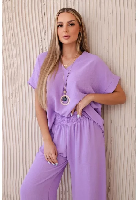 Комплект от свободна блуза с колие и панталони - Един размер