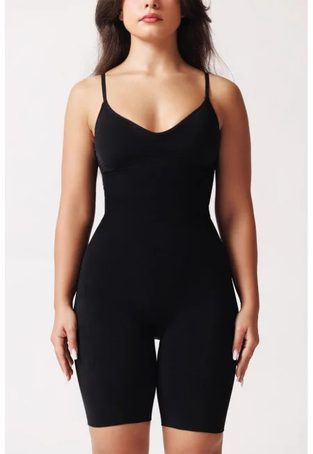 Оформящо бельо с тънки презрамки - Черен