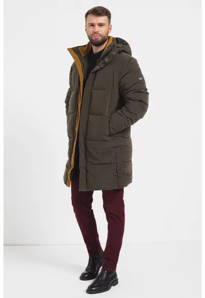 Подплатено зимно яке с качулка