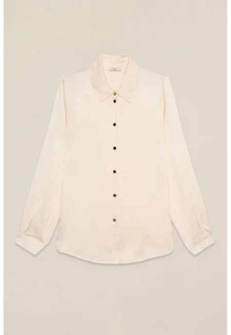 Сатенена риза с контрастни копчета