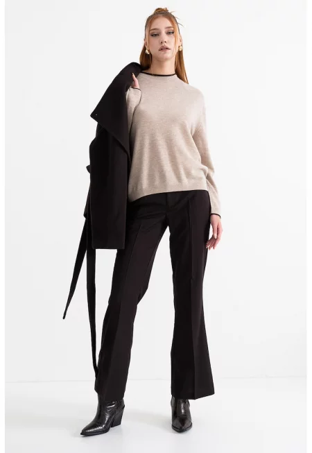 Свободен вълнен пуловер с овално деколте - Сиво-кафяв