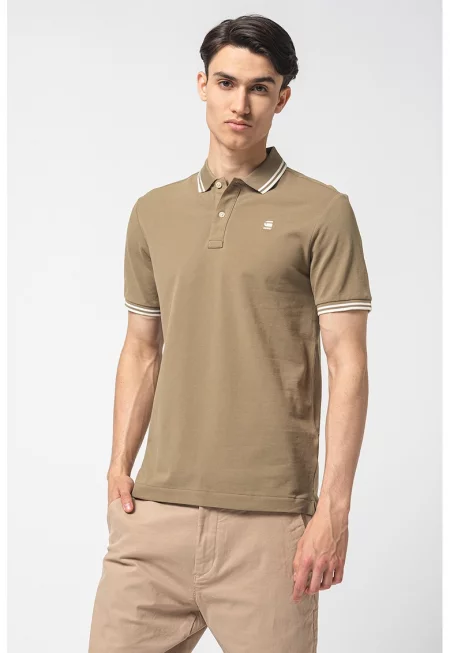 Тениска слим Dunda с органичен памук и яка