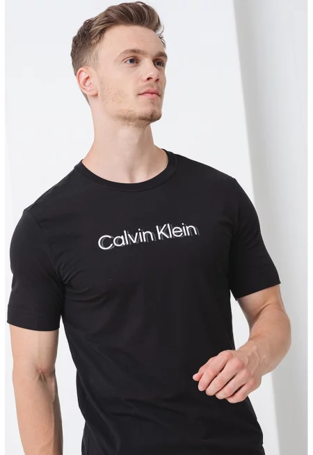 Тренировъчна тениска с лого