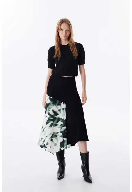 Асиметрична пола - Черен/Бледозелен