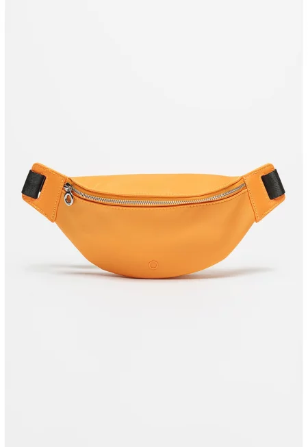 Чанта за кръста