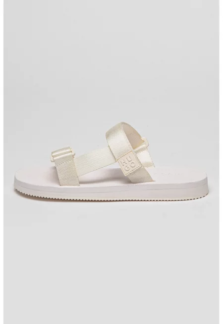 Домашни пантофи с релефно лого - Бял