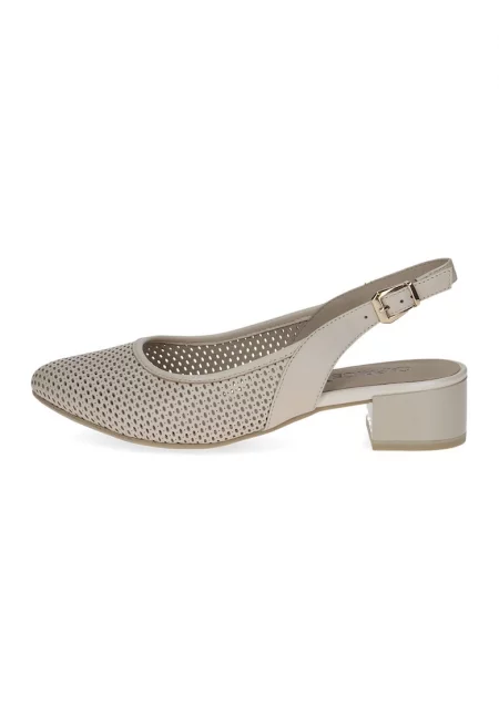 Кожени обувки с овален връх - Светло бежово