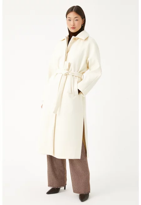 Палто с ръкави реглан