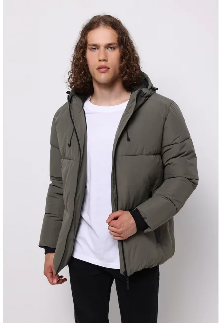 Подплатено зимно яке с качулка