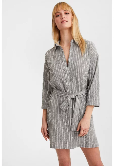 Раирана рокля с колан