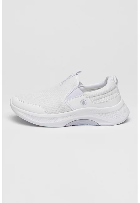 Скосени спортни обувки Close с лесно обуване - Бял